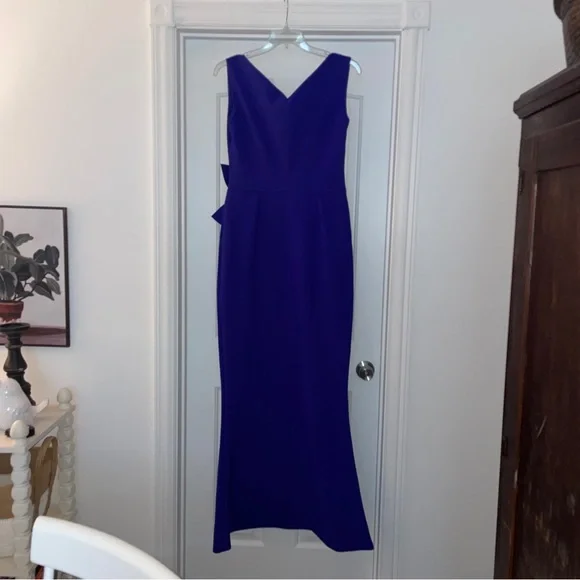 CHIARA BONI BEAUTIFUL ROYAL BLUE GOWN WITH SIDE BOW